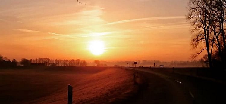 Sonnenuntergang Wendland Hotel Sagasfeld